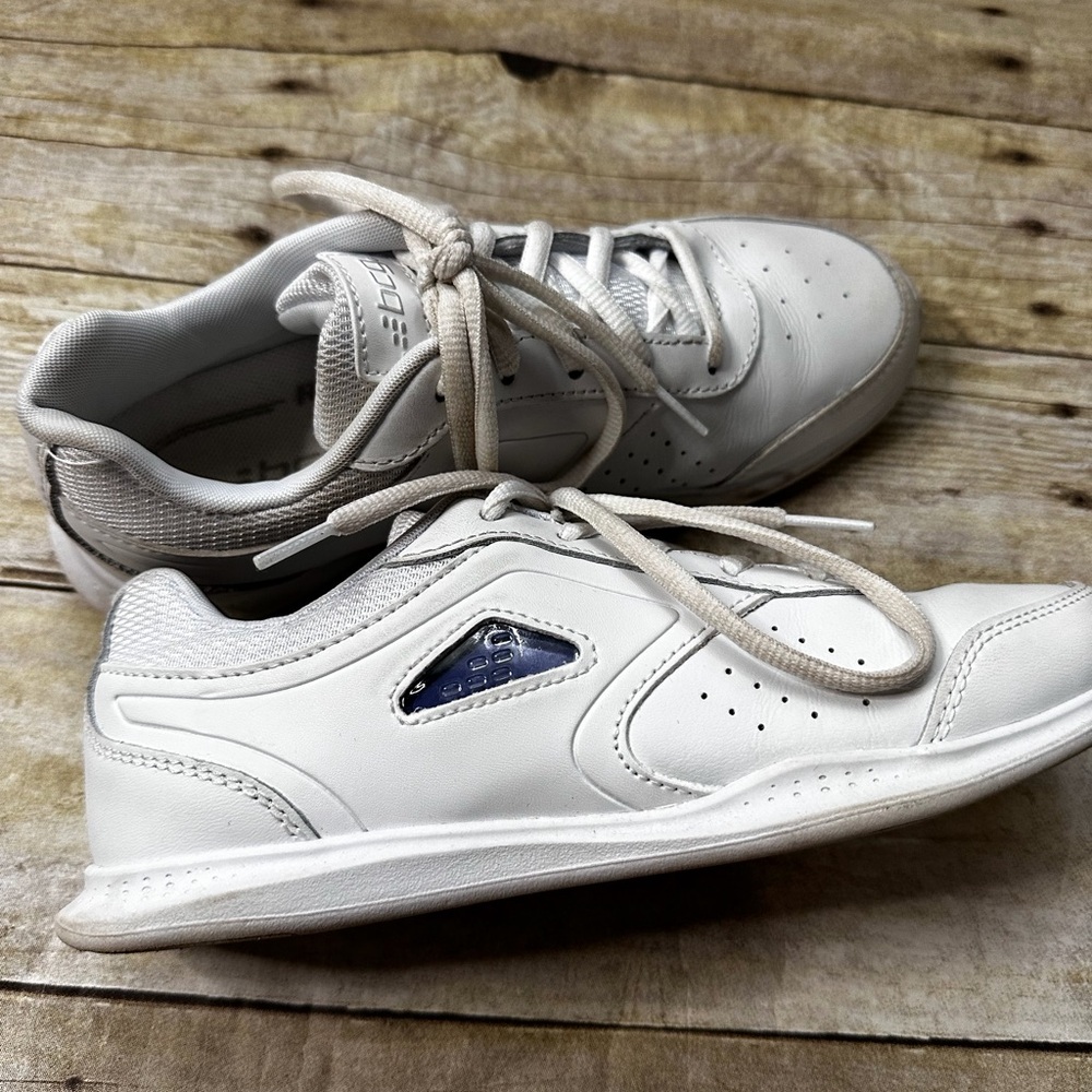 bcg White Sneakers Classic Cheer Design
